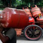 Government's big decision on cooking gas prices(রান্নার গ্যাসের দাম নিয়ে বিরাট সিদ্ধান্ত সরকারের)